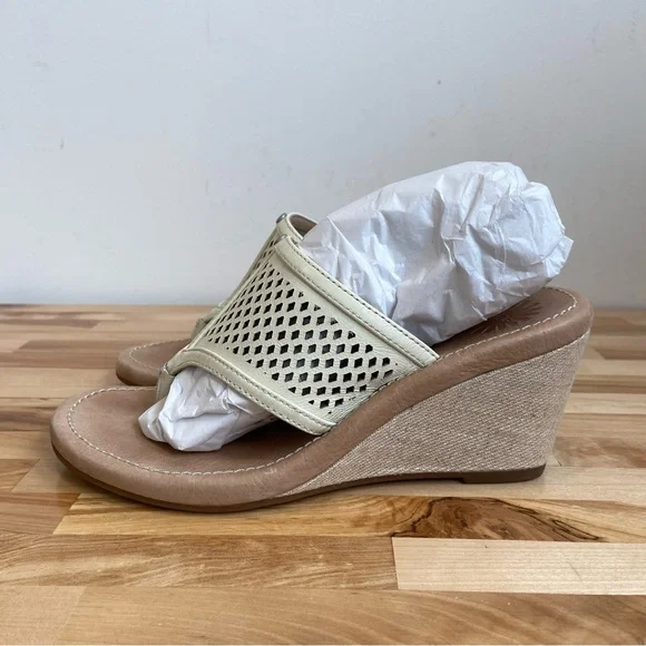UGG wedge sandals cream tan wedges perfored slip on leather upper rubber sole 5 - Picture 2 of 15
